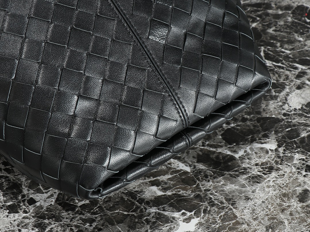 Bottega Veneta Shopping Bags